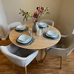 Apartmentrosa12 - Tor Zur Saechsischen Schweiz! Neu, Zentral Mit Parkplatz Und Terrasse! Апартаменты