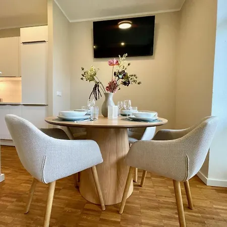 Apartment Apartmentrosa12 - Tor Zur Saechsischen Schweiz! Neu, Zentral Mit Parkplatz Und Terrasse! Pirna