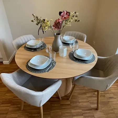 Apartmentrosa12 - Tor Zur Saechsischen Schweiz! Neu, Zentral Mit Parkplatz Und Terrasse! Apartment