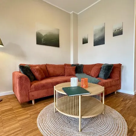 Apartmentrosa12 - Tor Zur Saechsischen Schweiz! Neu, Zentral Mit Parkplatz Und Terrasse! Apartment Pirna