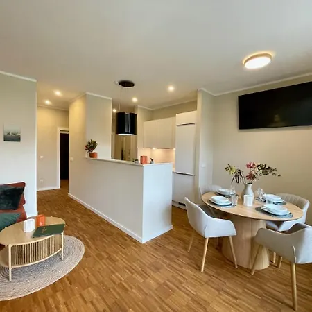 Apartmentrosa12 - Tor Zur Saechsischen Schweiz! Neu, Zentral Mit Parkplatz Und Terrasse! *