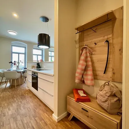 Apartmentrosa12 - Tor Zur Saechsischen Schweiz! Neu, Zentral Mit Parkplatz Und Terrasse!