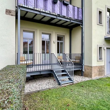 Apartmentrosa12 - Tor Zur Saechsischen Schweiz! Neu, Zentral Mit Parkplatz Und Terrasse! Pirna