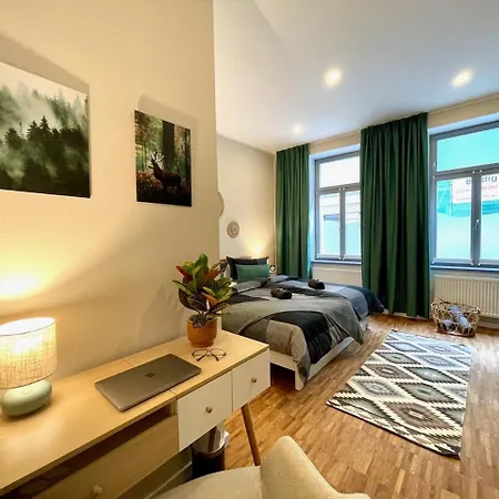 Apartmentrosa12 - Tor Zur Saechsischen Schweiz! Neu, Zentral Mit Parkplatz Und Terrasse! Pirna