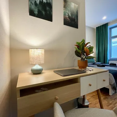 Apartmentrosa12 - Tor Zur Saechsischen Schweiz! Neu, Zentral Mit Parkplatz Und Terrasse! Apartment Pirna