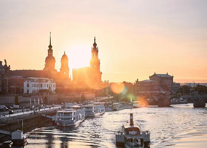 Apartmentrosa12 - Tor Zur Saechsischen Schweiz! Neu, Zentral Mit Parkplatz Und Terrasse! * Pirna